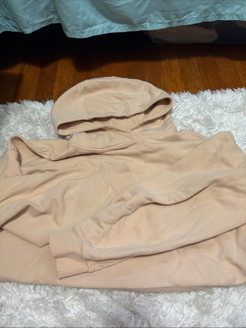 lululemon athletica Cream Logo Pullover